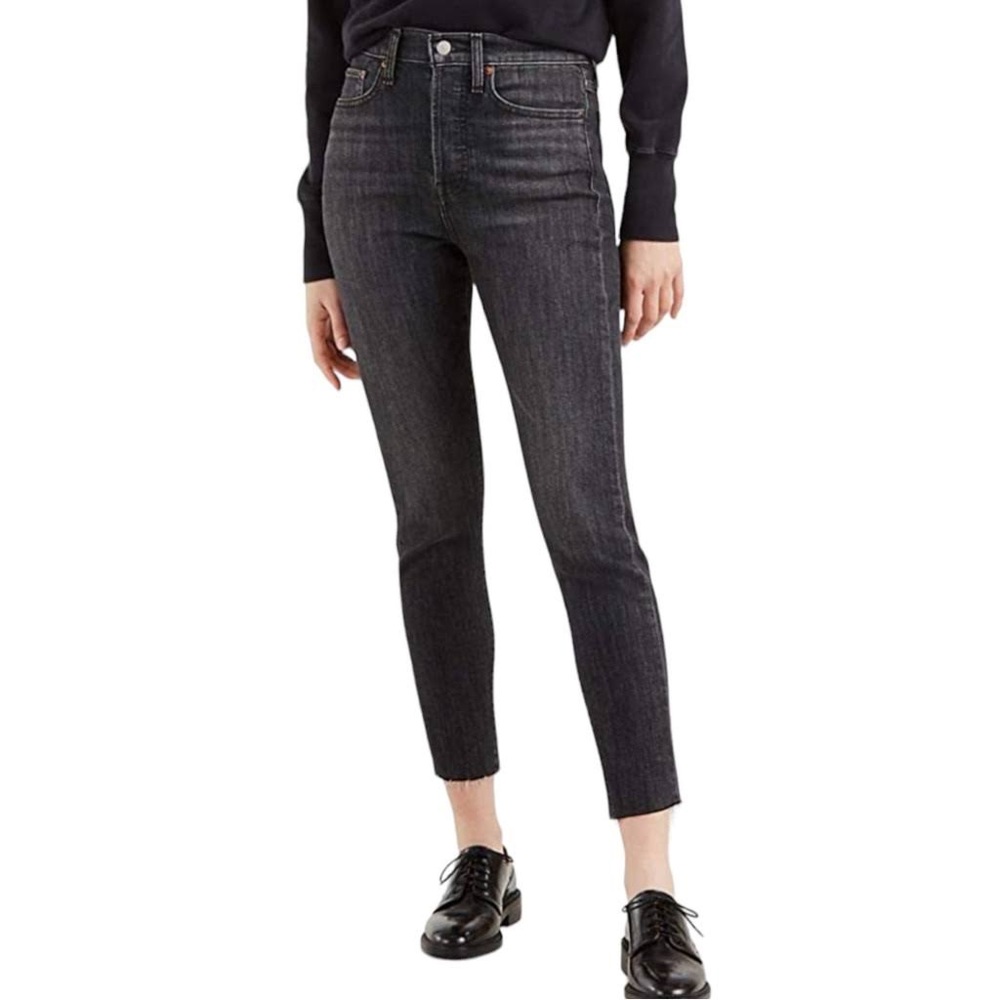 Levi’s Wedgie Skinny Washed Black Jean size 30